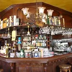 Bed & Breakfast The Pipers 3*