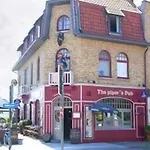 The Pipers 3*