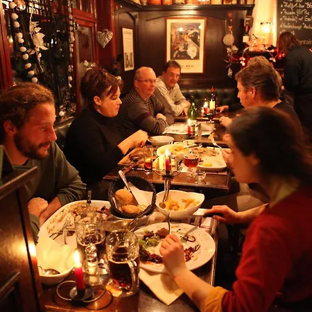 Alojamento de Acomodação e Pequeno-almoço The Pipers Middelkerke