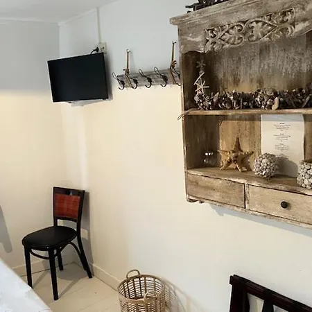 Couette-café The Pipers 3*