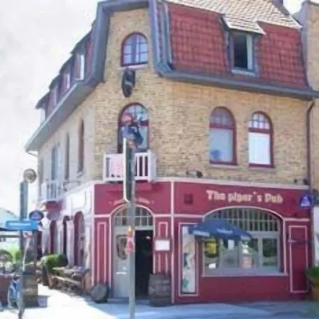 The Pipers 3*